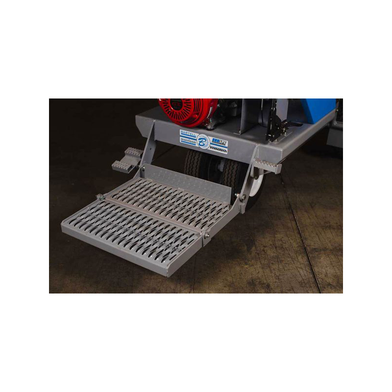 Bartell_Global_DB17_Power_Buggy_Standing_Platform_Close_Up_View