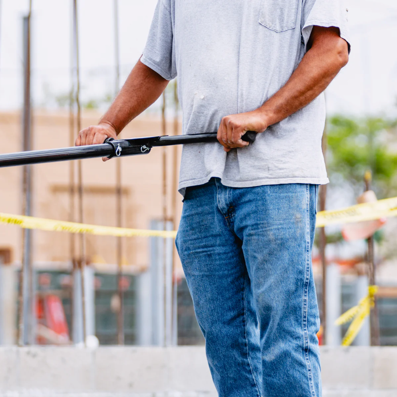 Tomahawk_Power_JXPT30T_30_Power_Trowel_with_37cc_Engine_Outdoor_View_2