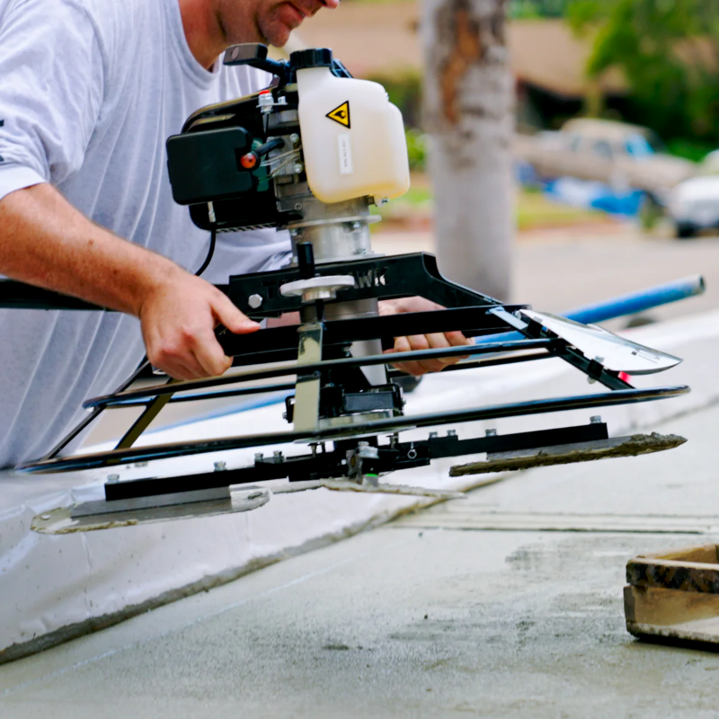 Tomahawk_Power_JXPT30T_30_Power_Trowel_with_37cc_Engine_Outdoor_View_3