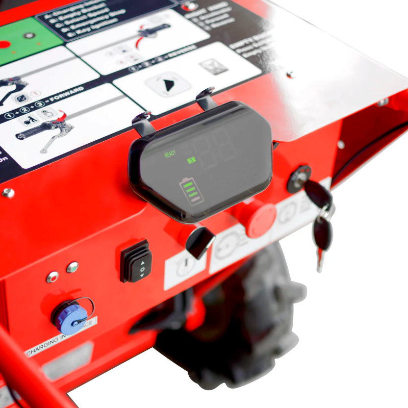 Tomahawk_Power_TBUGGY300e_30_inch_Electric_Power_Buggy_Starter_Close_up_View