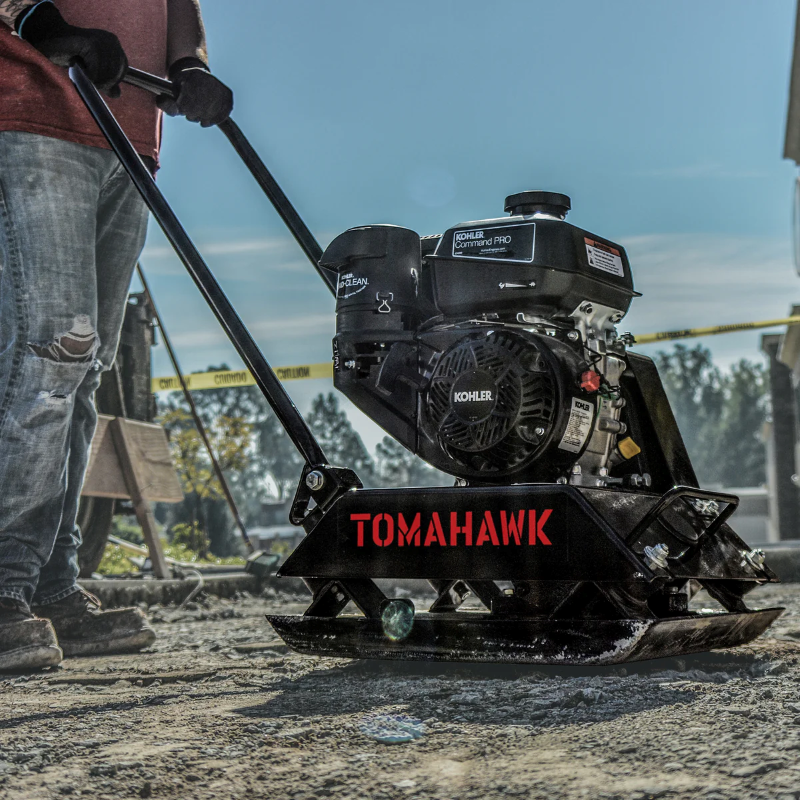 Tomahawk_Power_TPC80_Forward_Plate_Compactor_Outdoor_View