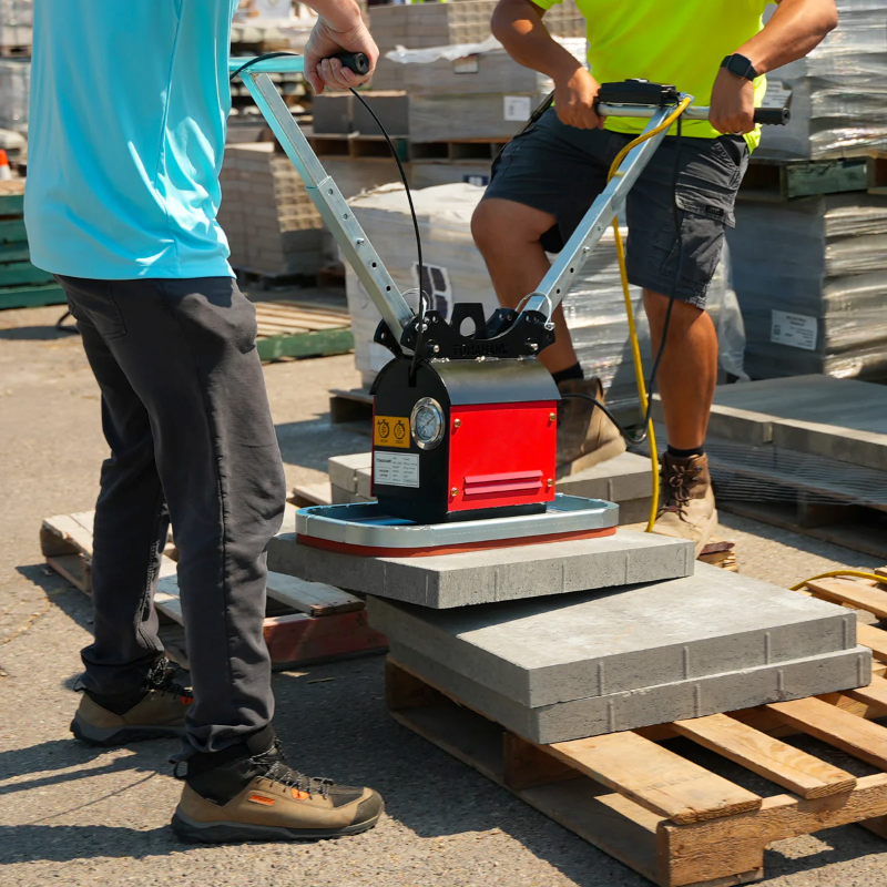 Tomahawk_Power_TVL440_Electric_Paver_Slab_Vacuum_Lifter_Outdoor_Image